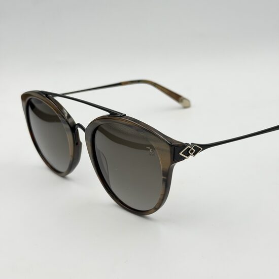 Maison Mollerus Pian Alto 1 sieviešu saulesbrilles elegantā tumšā tonī F00001802